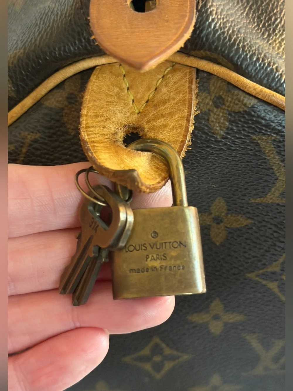 Louis Vuitton classic authentic